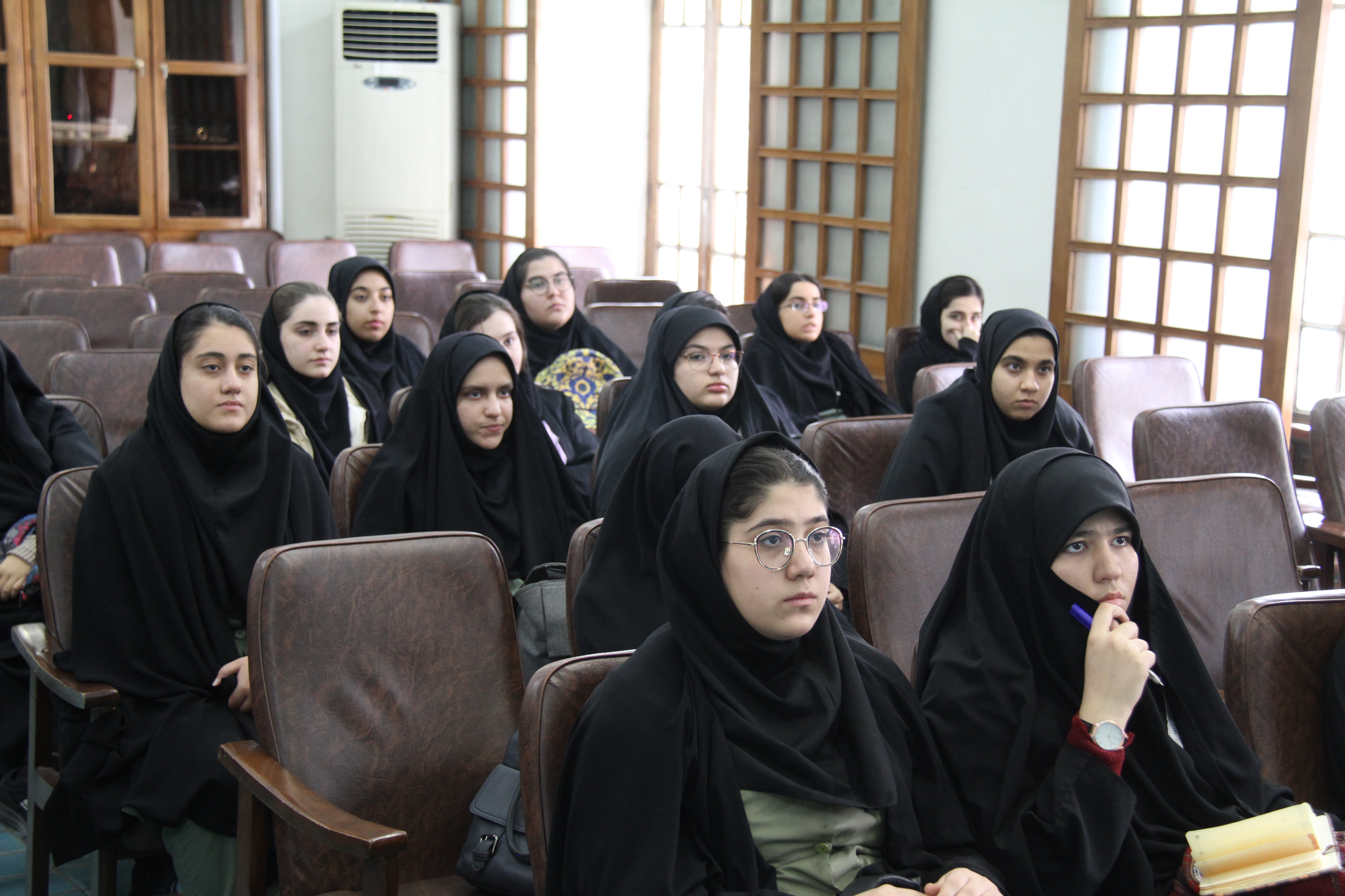 دانش آموزان 2