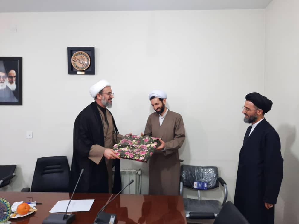 تکریم علیخانی