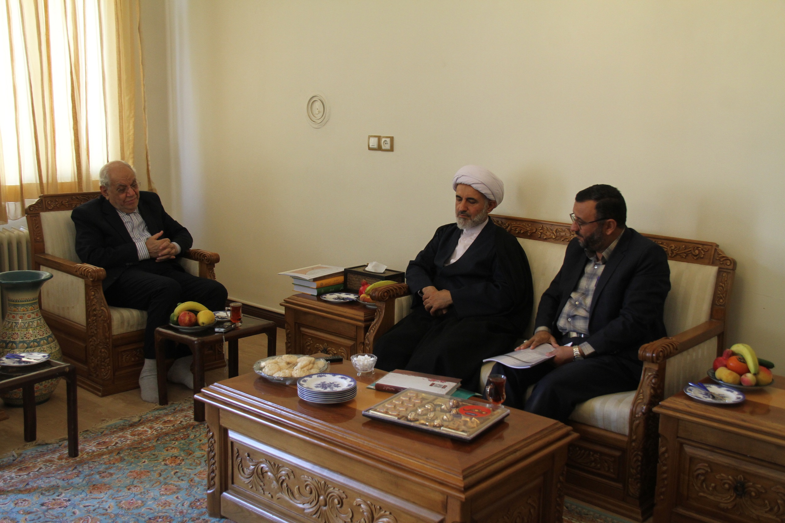 دیدار با دکتر اعوانی