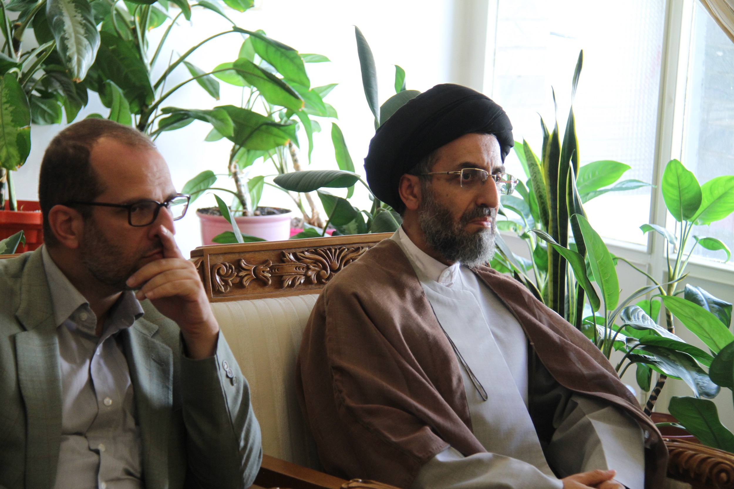 دیدار با دکتر اعوانی